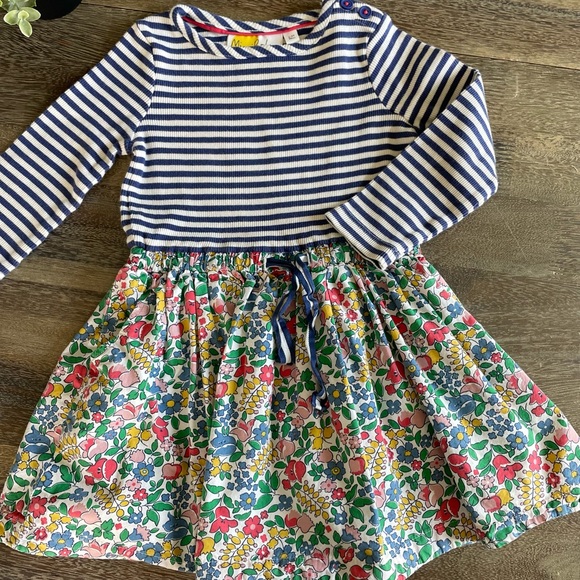 Mini Boden Other - Mini Boden long sleeve dress